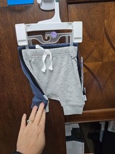 Newborn, three pack of brand new pants from gerber item, 73G4