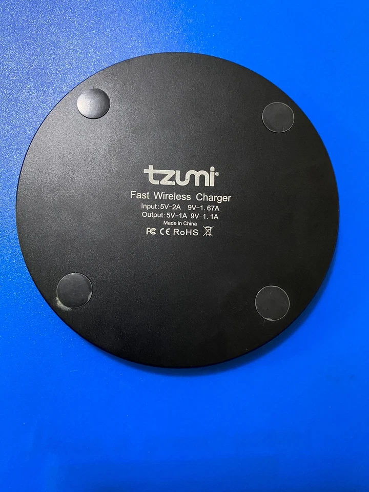 Cargador de teléfono inalámbrico de carga rápida Tzumi  Foto 2 de 2