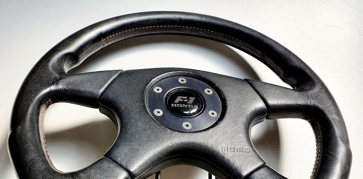 MOMO Honda Access F 1 RARE Leather Steering Wheel EE9 EG6 MOMO Honda Access F 1 RARE Leather Steering Wheel EE9 EG6