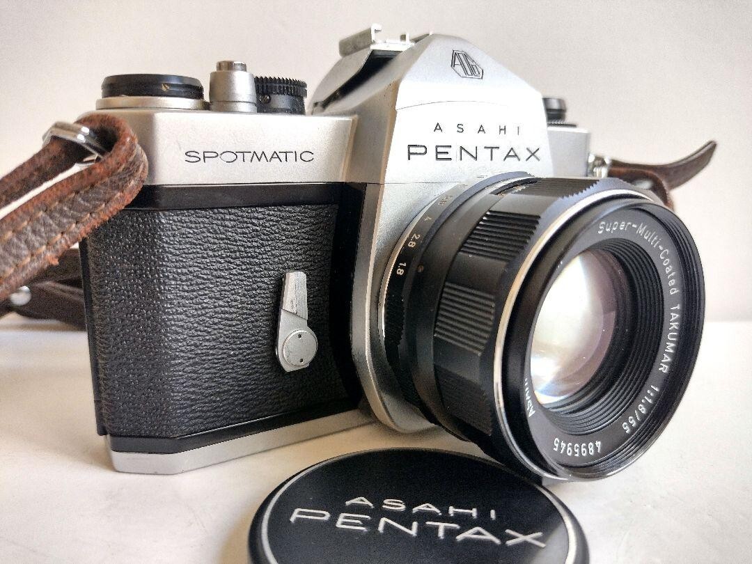 122 Pentax Spotmatic SP 35mm film camera SMC Takumar 55mm f