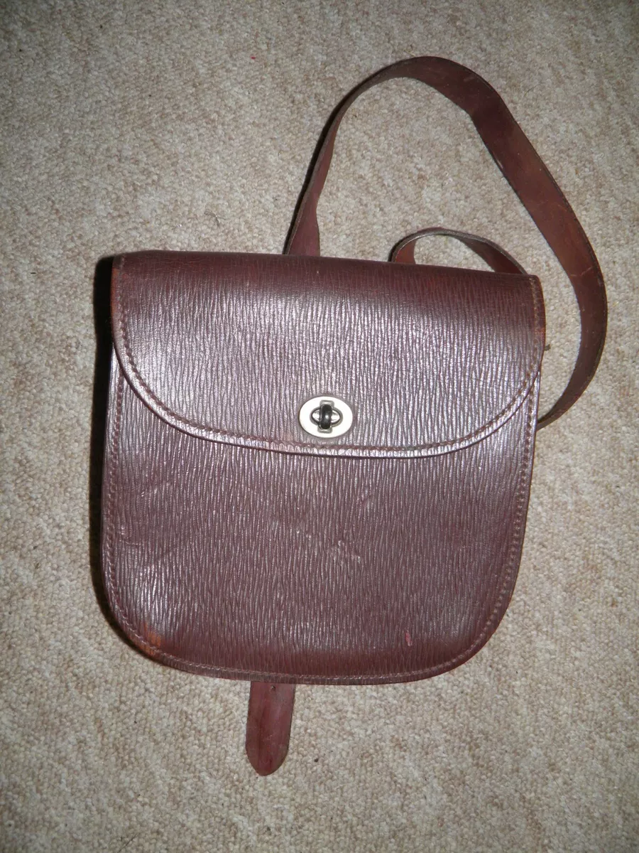 Anastasia, shoulder bag, English leather, standard | The British Craft House