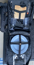 Land Rover PICNIC  Backpack UTENSILS,CUOS,PLATES,COLD PACK WINE,CORKSCREW NEW
