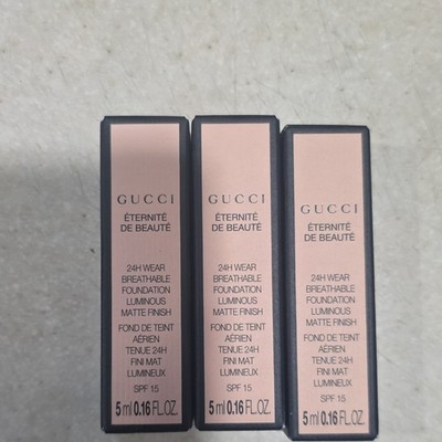Gucci Éternité de Beauté 24H Breathable Full Coverage Foundation SPF 15 220W