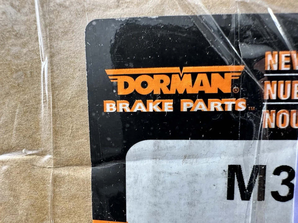 Cilindro maestro de freno Dorman M39577 para Ford B-800 LN8000 B-700 B-600, 1984-98 Foto 4 de 4