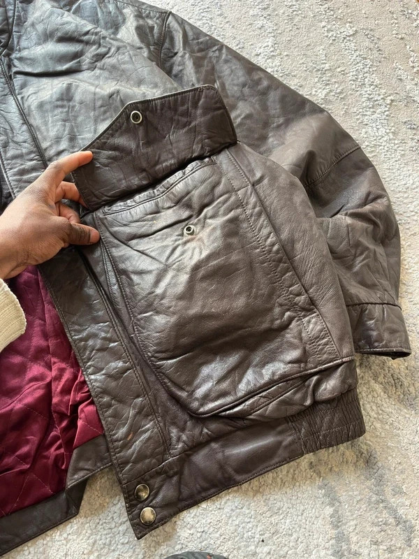 Vintage Men’s Brown Hidden Pockets Leather Jacket Size XL image 7