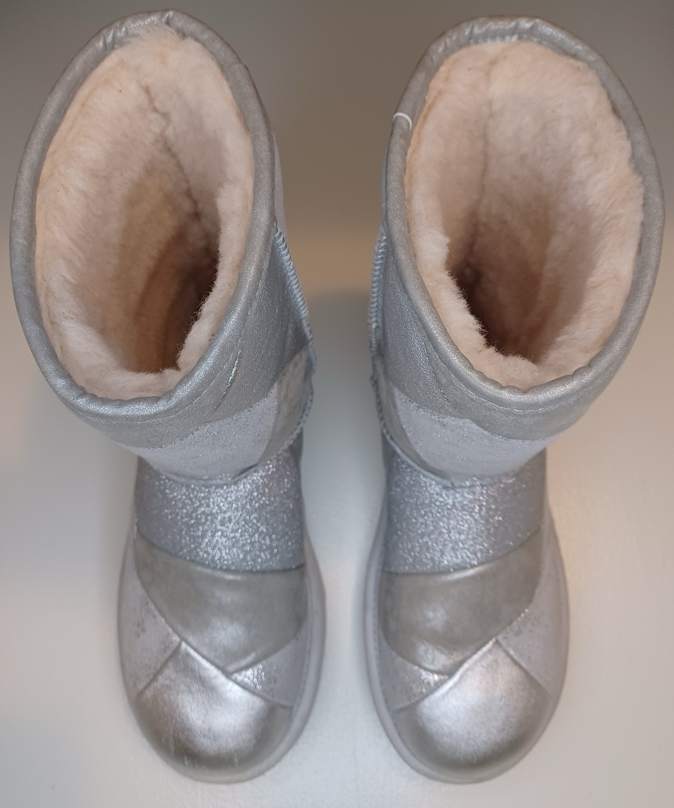 UGG Classic Glitter Patchwork  Suede Fur Sumver S… - image 3