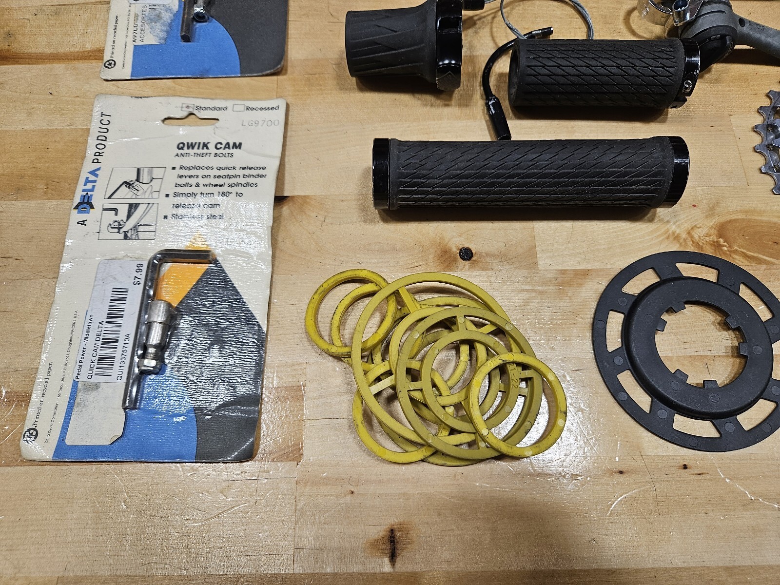 Bicycle Parts Lot Shimano Rockshox Campagnolo Cassettes Derailleur