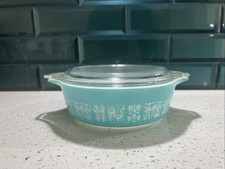 PYREX Amish Butterprint Turquoise 471 1 Pint Dish Casserole Glass Lid 470-C