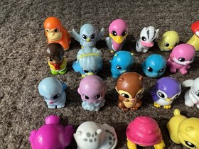 (35) Squinkies Hatchimals Teenie Genies Mini Figure Lot Blind Bag