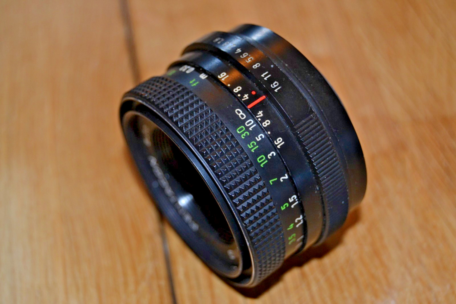 PENTACON MULTI COATING 50 MM F/1.8 PRIME LENS.  M42 SCREW FITTING.