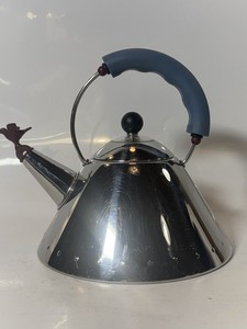 Michael Graves ALESSI Whistling Bird Tea Kettle INOX 430