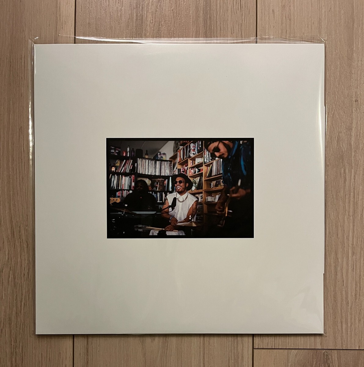 Tiny Desk Concert - Anderson Paak. レコード Anderson .Paak & The Free Nationals NPR Tiny Desk Concert