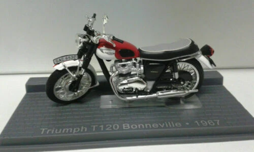 Véhicules miniatures 1:24 Triumph