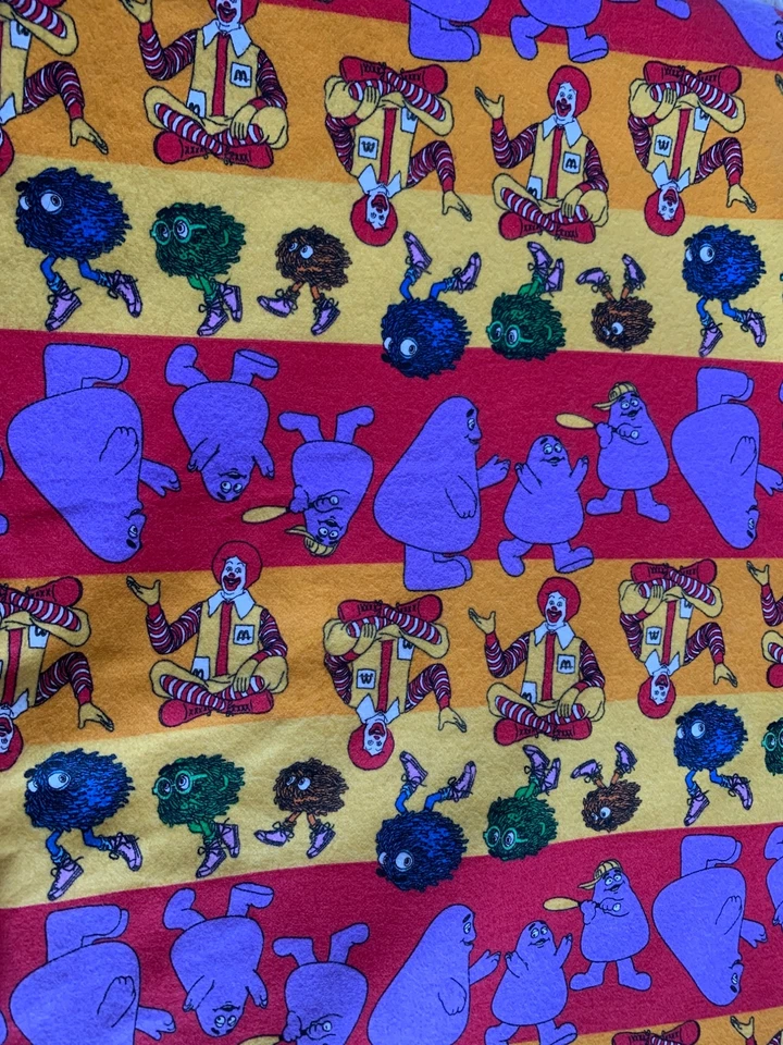 Tela de franela vintage Ronald Fry Kids Grimace McDonalds Spectrix 1 yarda x 44" Foto 4 de 4