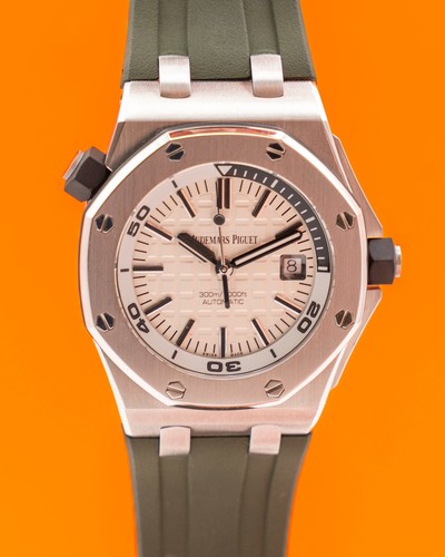 Audemars Piguet Royal Oak Offshore Diver 42mm 15710ST Black