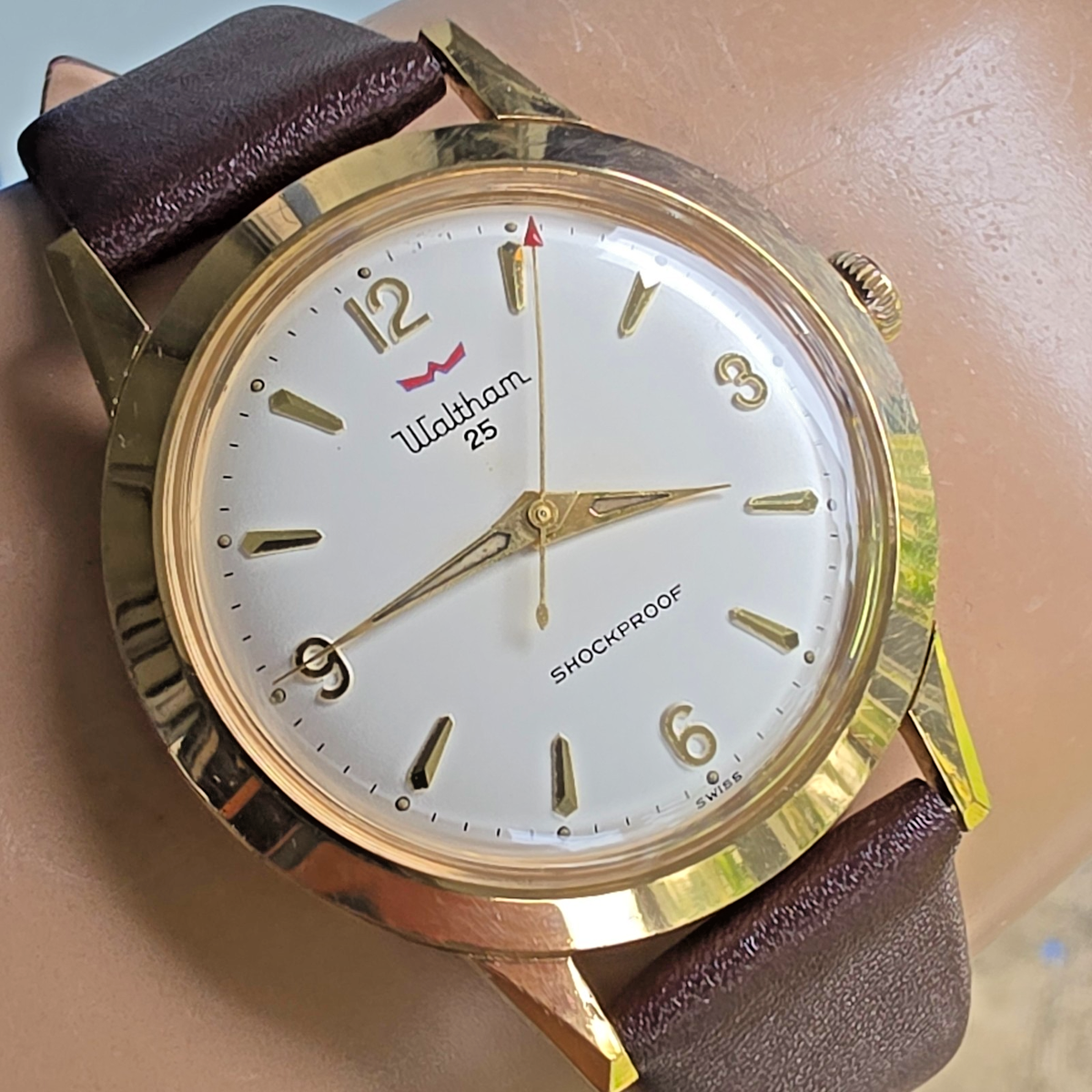 Vintage WALTHAM men's manual wind watch ETA 2391 25Jewels swiss