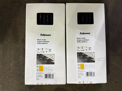 Fellows Plastic Binding Combs 1  10 Per Package CRC52383 Lot of 2 NEW!