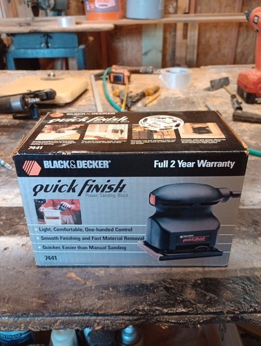 Black & Decker 1/4 Sheet Palm Grip Quick Finish Sander No. 7441 Made In USA