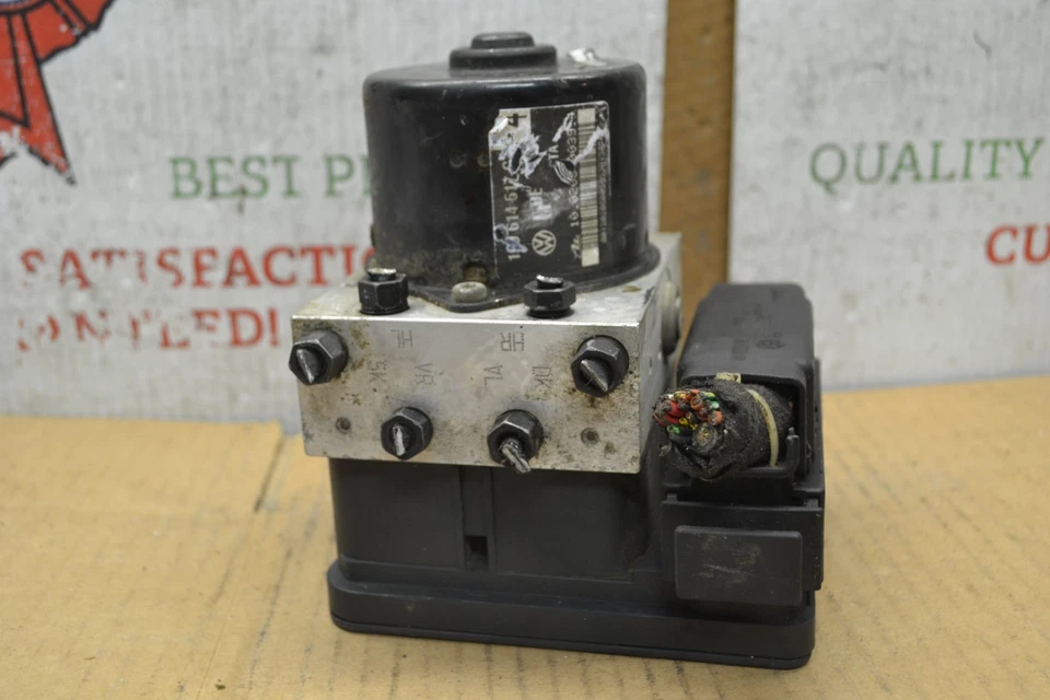 Volkswagen Golf 2002-10 ABS bomba control OEM 1J0614517G módulo 537-11B2 Foto 3 de 4