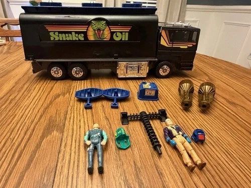 Vintage Kenner 1986 MASK OUTLAW w/ Mayhem & Gorey Action Figures Near Complete!