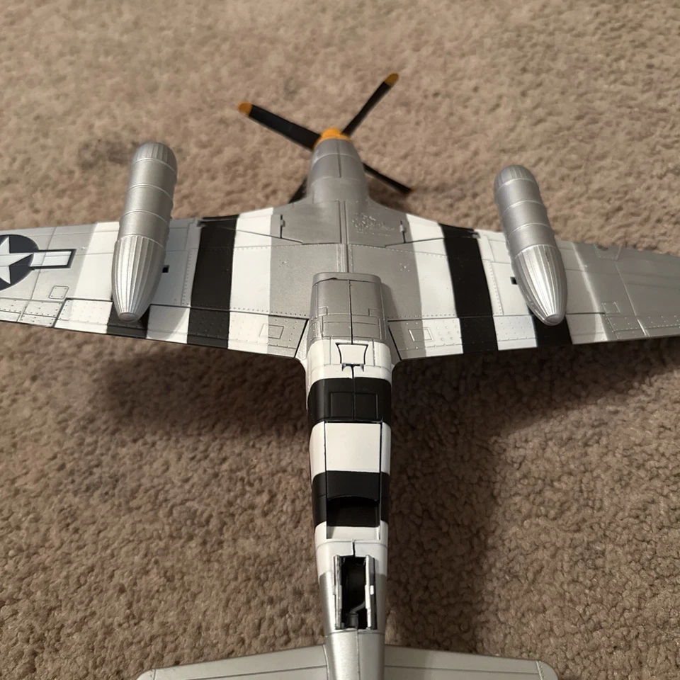 21ST CENTURY P-51B Mustang Bald Eagle PLANE ULTIMATE SOLDIER MODEL 1:32  2008 V. - Image 4 of 4