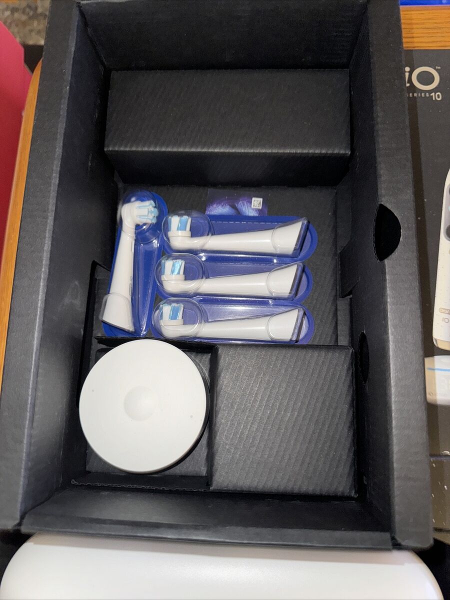 Oral-B iO Series 10 Rechargeable Electric Toothbrush New Oral-B iO Series 10 Rechargeable Electric Toothbrush New