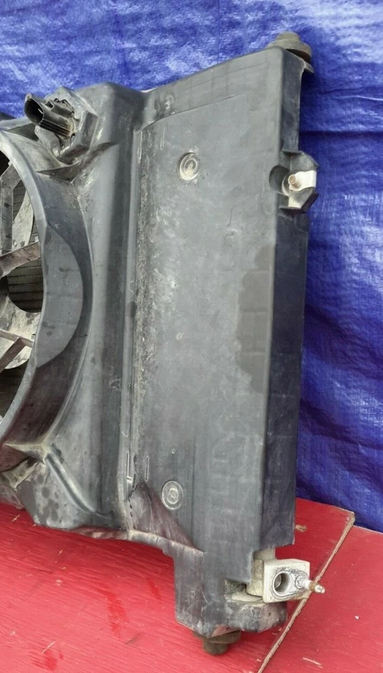 2004-2009 Dodge Durango AC Condenser Cooling Fan Assembly OEM Foto 3 de 4