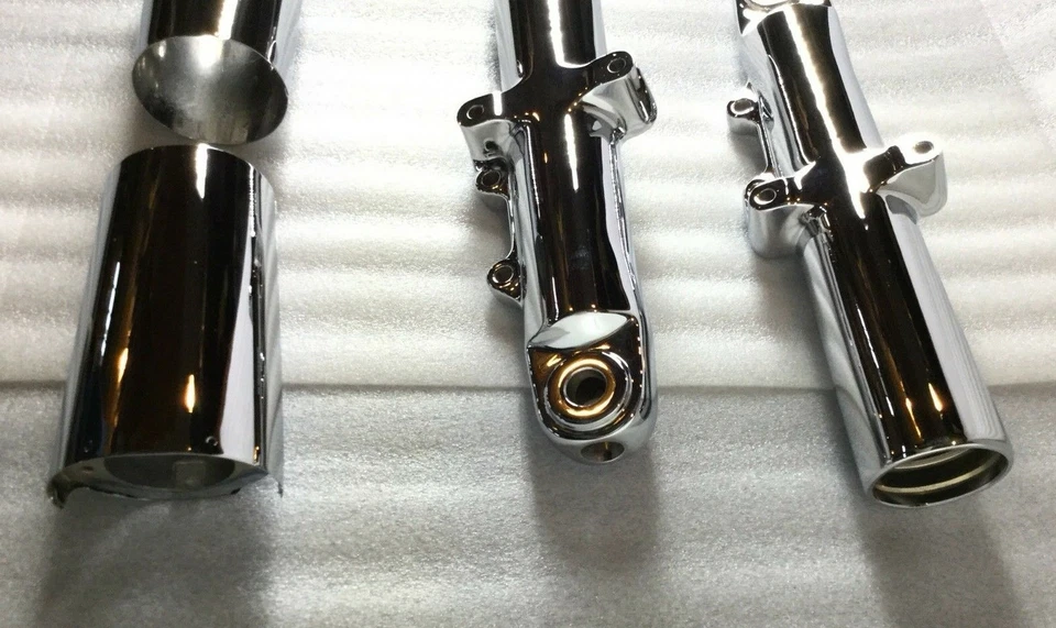 Harley 2014 - 24 三轮滑翔叉腿自由滑轮 CHROME OUTRIGHT — 第 4/4 张图片