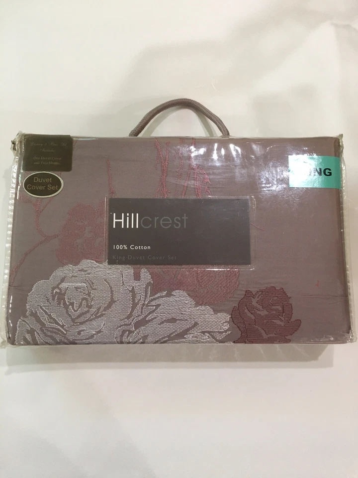 Juego de edredón HILLCREST King flores bordadas púrpura polvoriento 100 % algodón nuevo con etiquetas Foto 2 de 4