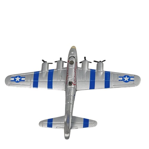 Boeing B-17 Flying Fortress Sugarland Express Diecast Replica with Stand Maisto - Picture 6 of 12