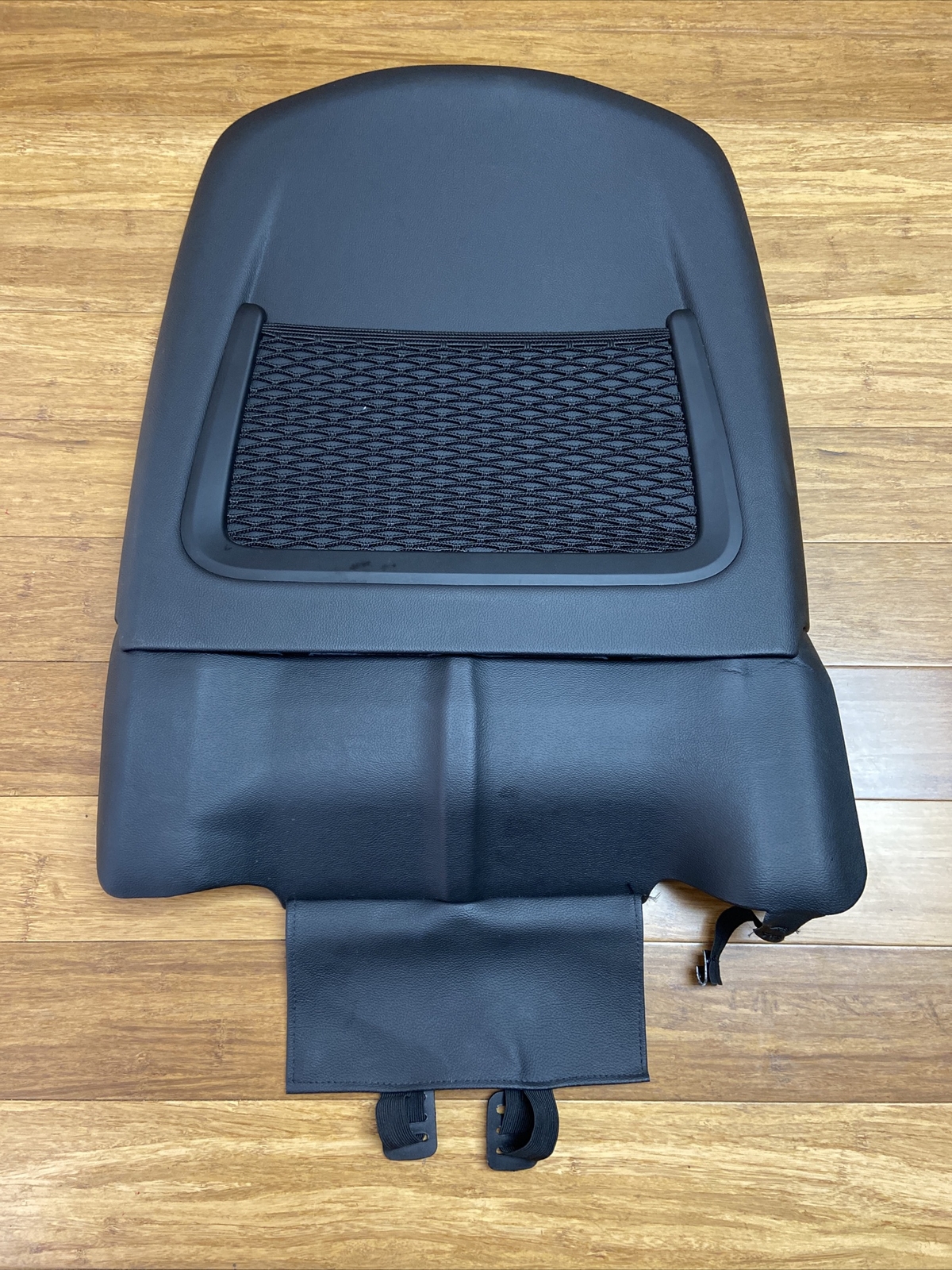 2014-2017 Maserati Ghibli Front Right Side Seat Black Panel Cover OEM