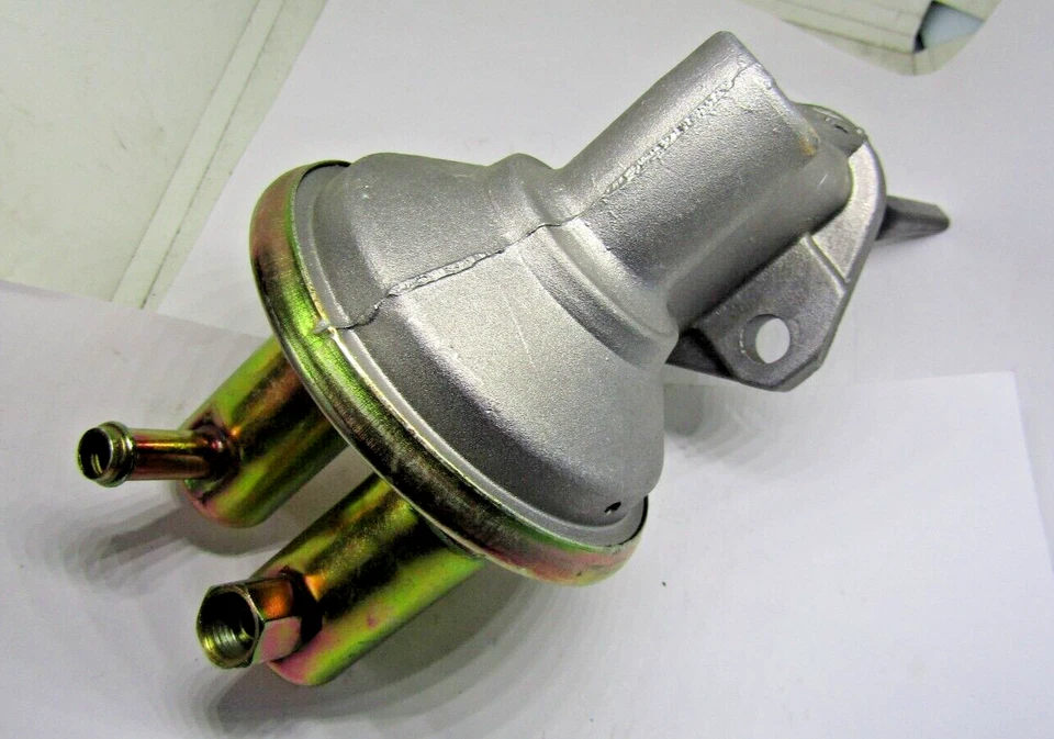 Bomba de combustible mecánica Carter M6878 Foto 4 de 4