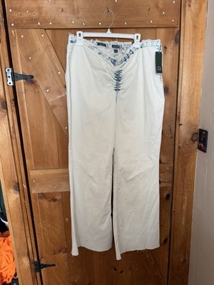 Women Low-Rise Side Zip Flare Raw Hem Jeans Bleach Wash- Wild Fable 17 NWT