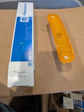 B75 GM OEM NOS 73-80 Chevrolet GMC Truck Front Fender Marker Lamp Light 6270433
