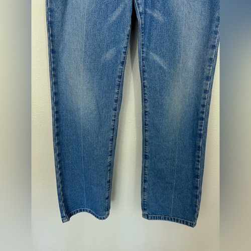Tommy Hilfiger Women’s Jeans Size 10 Light Wash Straight Leg 30” Inseam Mid Rise - Picture 2 of 7