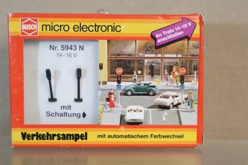 KIT CON 2 SEMÁFOROS ELÉCTRICOS ESCALA N BUSCH 5943 N | Zustand: Nuevo