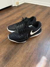 Nike GT Cut academy 2 Size 12.5 Black basketb...