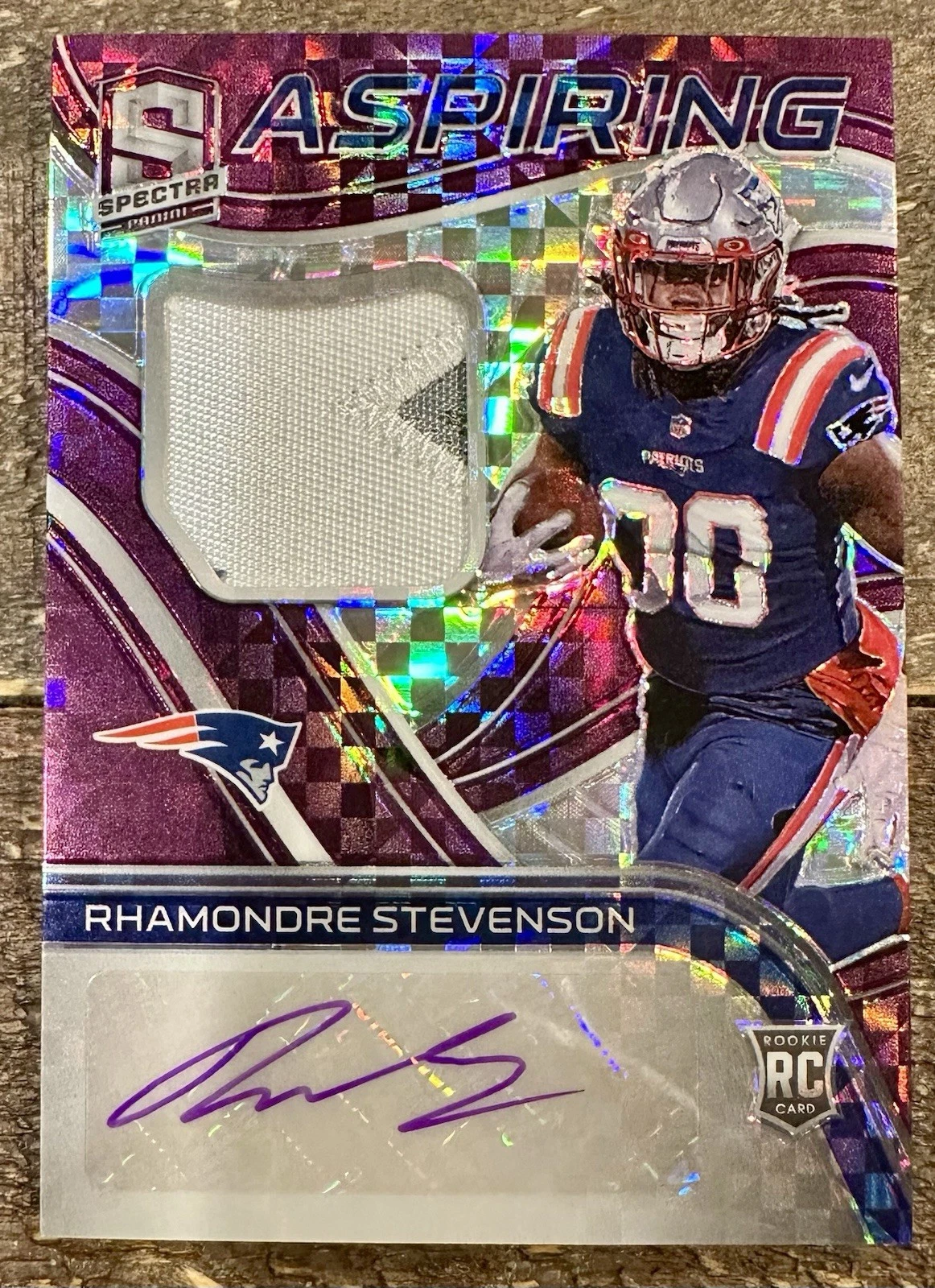 Rhamondre Stevenson Panini Spectra Aspiring Patch Autographs #APARS Neon Blue