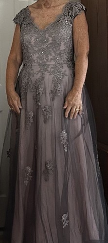 La Femme Size 10 Gray Lace Overlay Tulle Formal Evening Dress Gown