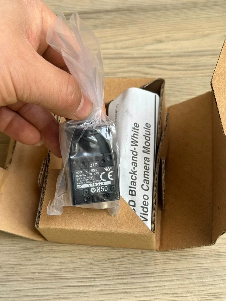 ONE SONY XC-ES30 camera NEW - Image 3 of 3