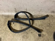 MERCEDES-BENZ SL R230 Vordere linke Türdichtungsgummi A2307200078 3.70 33090173 MERCEDES-BENZ SL R230 Vordere linke Türdichtungsgummi A2307200078 3.70 33090173