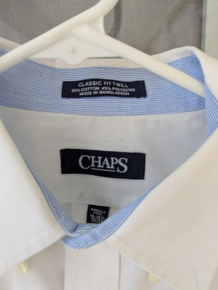 Camisa de vestir blanca de sarga de corte clásico Chaps para hombre talla mediana Foto 3 de 4