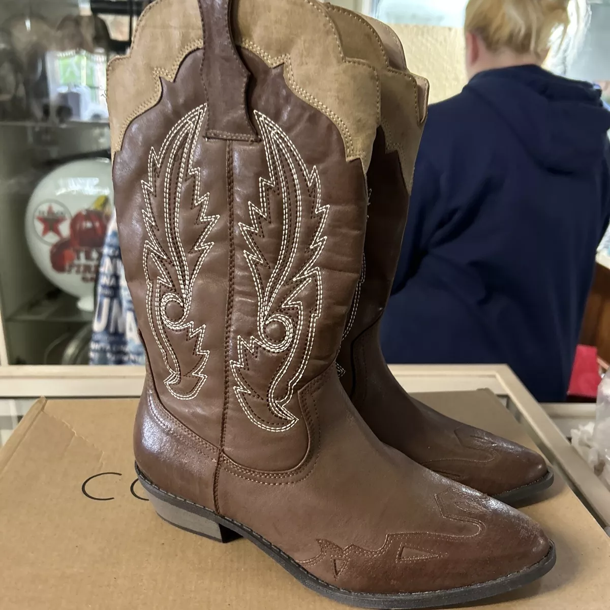 Cowboy clearance boots coconuts