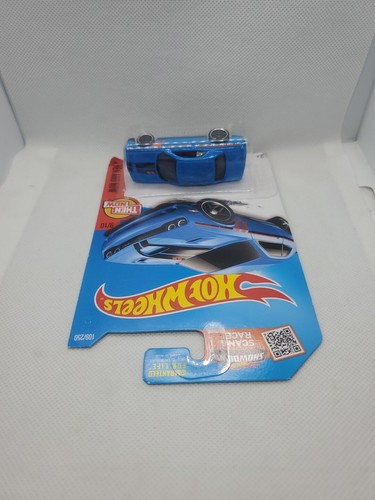 Hot Wheels '15 Dodge Challenger SRT Blue 2016 109/250 Then and Now #9 New - Picture 4 of 4