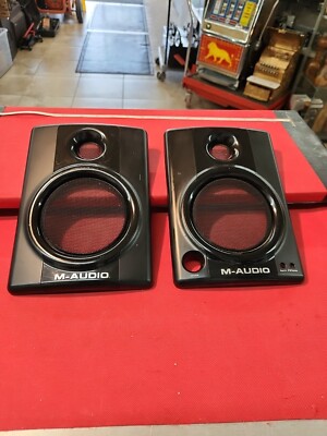M-Audio Studiophile AV 40 Desktop Reference Speakers Studio Monitor Front Covers