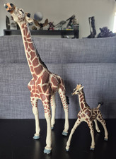SAFARI *Vintage* 1992 Reticulated Giraffe and Baby