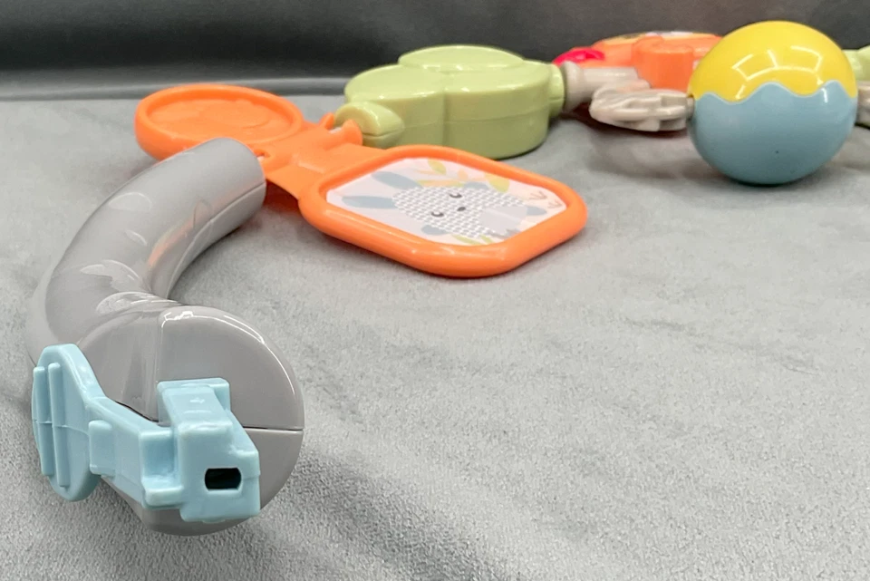 Fisher Price Space Saver Jumperoo Sweet Snugapuppy arco de repuesto móvil Foto 3 de 4