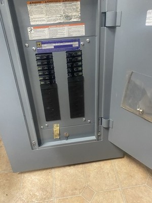 Square D 225 Amp 208V 3PH 4W MLO Panelboard NQOD442L225CU - Never used