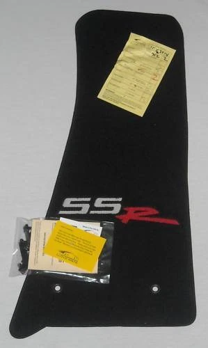 Juego de alfombrillas Lloyd Mats ULTIMAT 3 PIEZAS hechas a medida para adaptarse a Chevrolet SSR 2003-2004 Foto 3 de 4