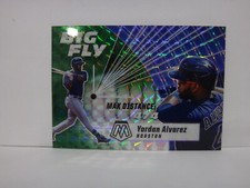 Yordan Alvarez 2021 Panini Mosaic Baseball Green Prizm Big Fly Insert
